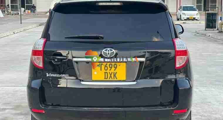 2009 Toyota Vanguard inauzwa Dar es salaam