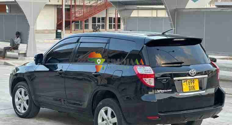 2009 Toyota Vanguard inauzwa Dar es salaam