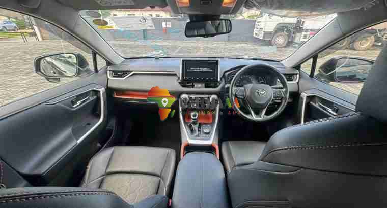 2019 Toyota RAV4 Adventure à vendre à Dar es Salaam