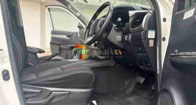 2019 Toyota hillux for sale in Dar es salaam