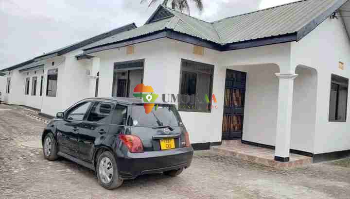 5 units with 2 business frames for sale Tabata Segerea