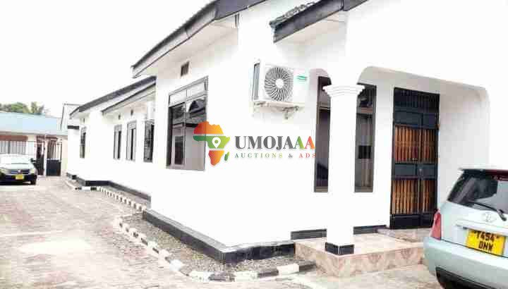 5 units with 2 business frames for sale Tabata Segerea