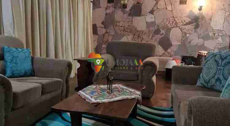 EXECUTIVE 3 BEDROOMS HOUSE FOR SALE IN RIVERSIDE KITWE