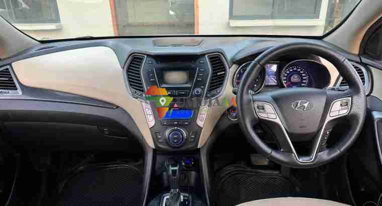 2013 HYUNDAI SANTA FE(CEX) À VENDRE À DAR ES SALAAM
