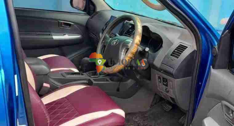 2013 TOYOTA HILUX VIGO INAUZWA DAR ES SALAAM
