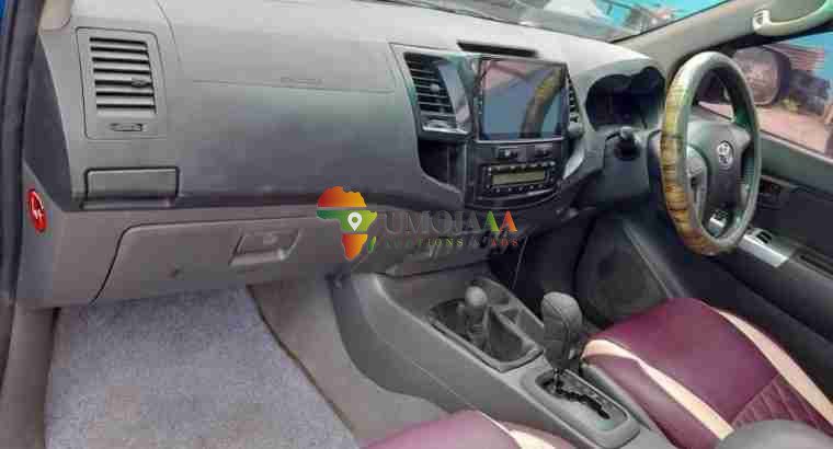 2013 TOYOTA HILUX VIGO INAUZWA DAR ES SALAAM