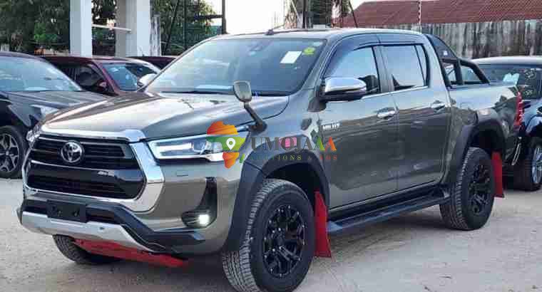 TOYOTA HILUX-GR FOR SALE IN DAR ES SALAAM