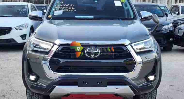 TOYOTA HILUX-GR FOR SALE IN DAR ES SALAAM