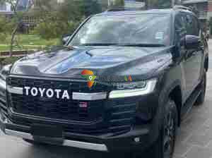 2023 TOYOTA LANDCRUISER LC 300 FOR SALE IN DAR ES SALAAM