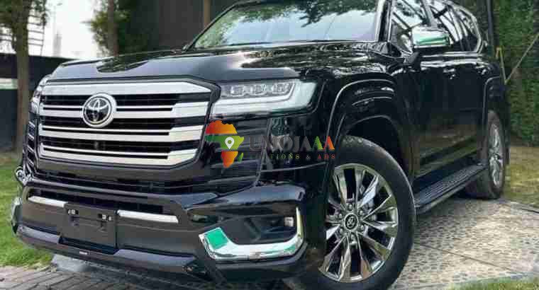 2022 TOYOTA LANDCRUISER ZX À VENDRE À DAR ES SALAAM
