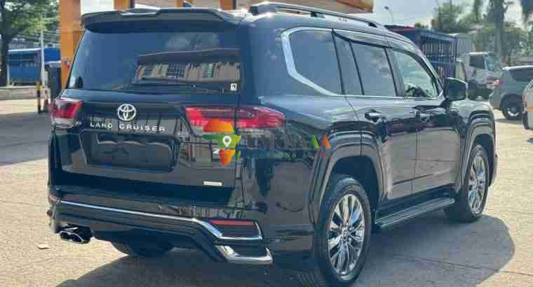 2022 Toyota Landcruiser for sale in Dar es salaam