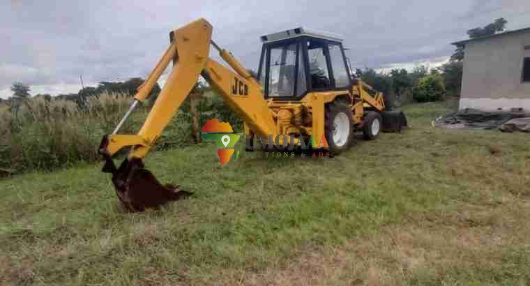 JCB TLB Backhoe loader for sale in kitwe, Copperbelt