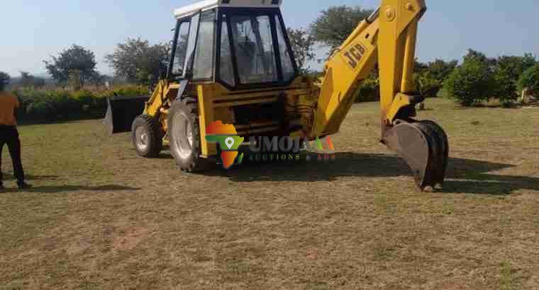 JCB TLB Backhoe loader for sale in kitwe, Copperbelt