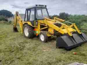 JCB TLB Backhoe loader for sale in kitwe, Copperbelt