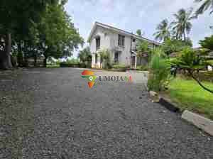 PLOT + 5 BEDROOMS HOUSE FOR SALE: MBEZI BEACH