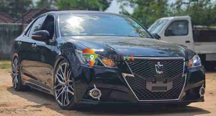 2013 CROWN ATHLETE FOR SALE IN DAR ES SALAAM