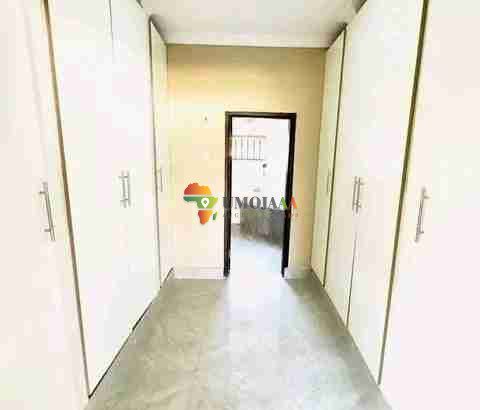 Quick sale: 3 Bedrooms Home in Chalala
