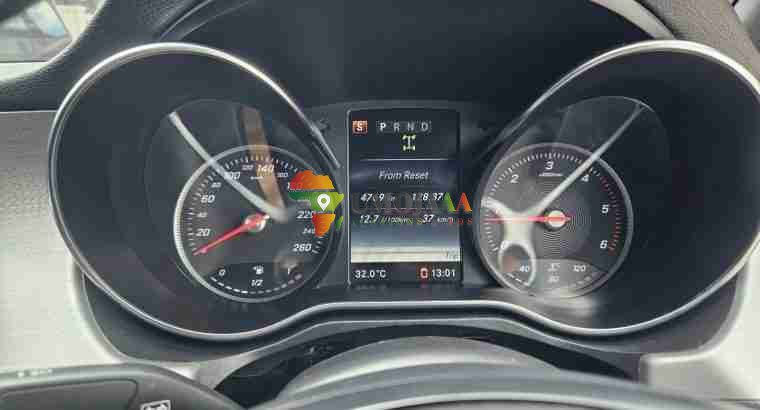 2020 Mercedes Benz X-Class inauzwa Dar es salaam