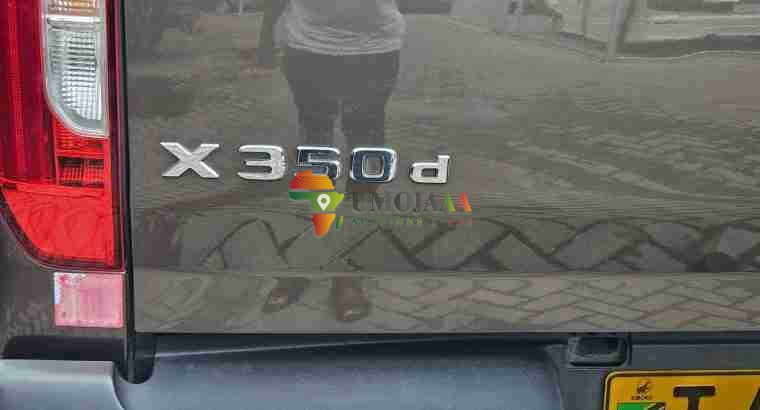 2020 Mercedes Benz X-Class inauzwa Dar es salaam