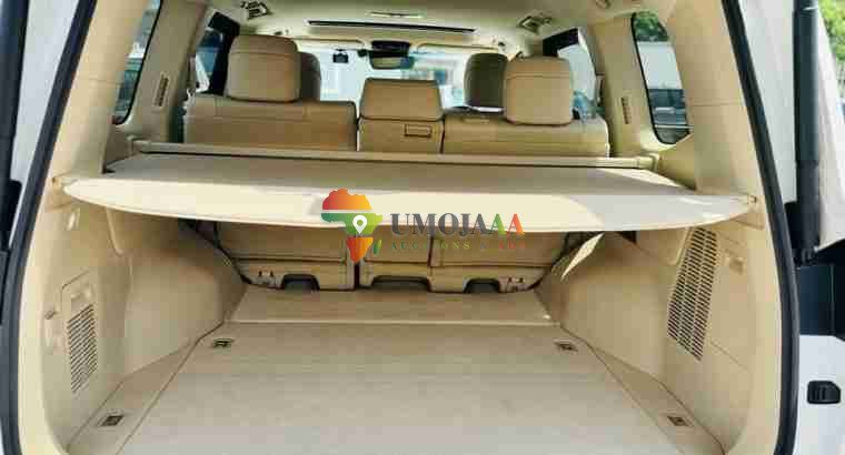 TOYOTA LAND CRUISER FOR SALE IN DAR ES SALAAM