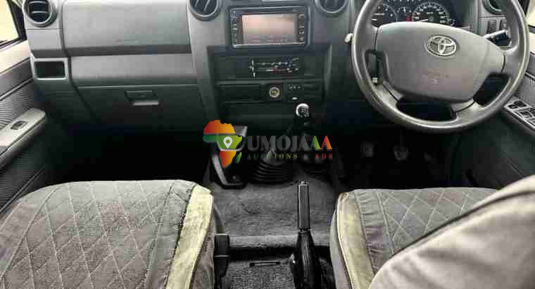 2014 TOYOTA LANDCRUISER INAUZWA JIJINI DAR ES SALAAM