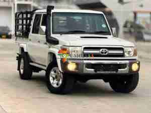 2014 TOYOTA LANDCRUISER INAUZWA JIJINI DAR ES SALAAM