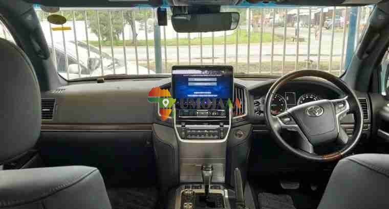 2018 TOYOTA LANDCRUISER V8 FOR SALE IN DAR ES SALAAM