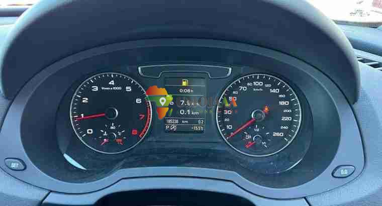AUDI Q3 2015 à vendre à Dar es Salaam