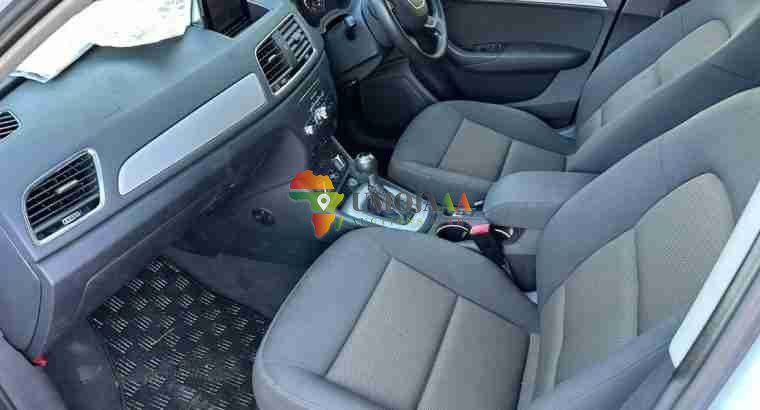 AUDI Q3 2015 à vendre à Dar es Salaam