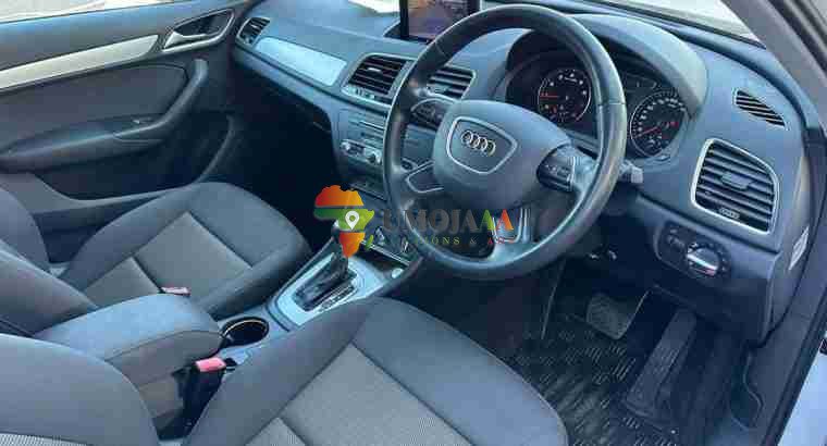 AUDI Q3 2015 à vendre à Dar es Salaam