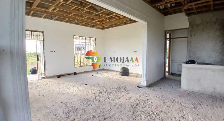 HOUSE WITH ONE ACRE PLOT OF KIGAMBONI CHEKA FOR SALE