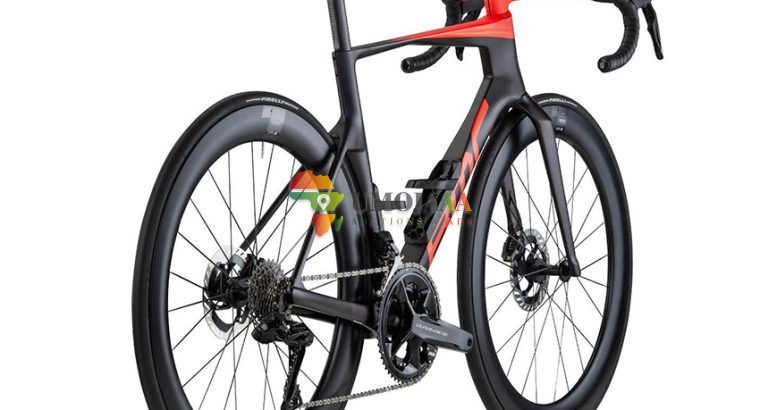 2024 BMC Teammachine R 01 Two Road Bike (M3BIKESHOP)