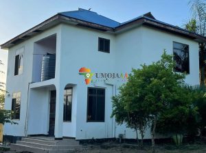 Grande maison à vendre à Kibamba Shule, Dar es Salaam