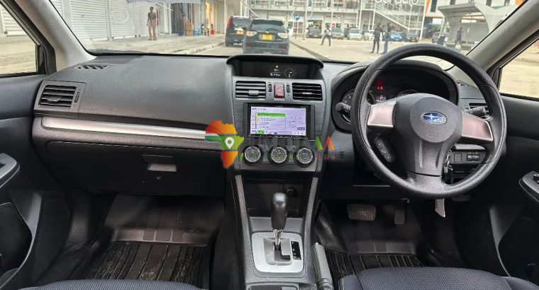 2013 SUBARU Impreza Modeli mpya inauzwa Dar es salaam