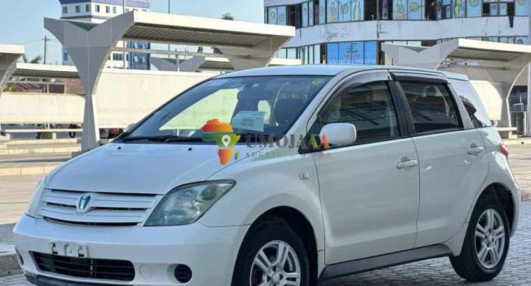 2004 TOYOTA IST INAUZWA DAR ES SALAAM