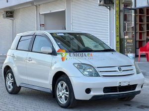 2004 TOYOTA IST INAUZWA DAR ES SALAAM