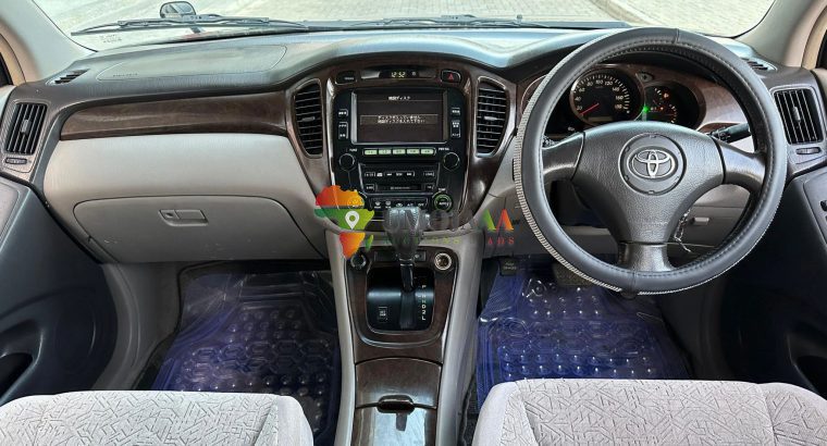 2003 TOYOTA KLUGER INAUZWA DAR ES SALAAM
