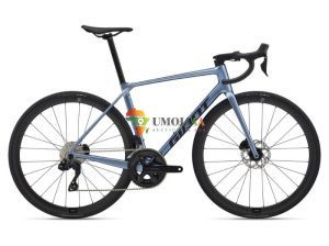 2025 Giant TCR Advanced 0 Di2 Road Bike (CENTRACYCLES)