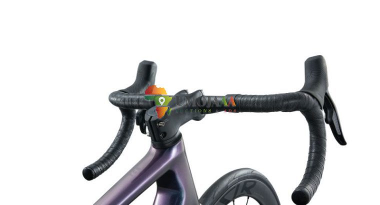 2025 Giant TCR Advanced SL 1 AXS Road Bike (CENTRACYCLES)