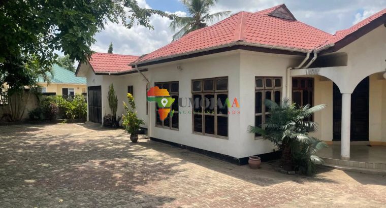 House for sale in Ukonga Stakishari, Dar es salaam: by bank