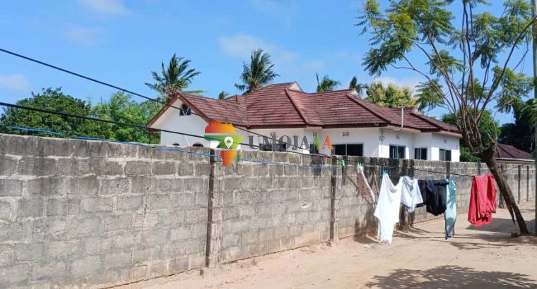 PUBLIC AUCTION: HOUSE FOR SALE MBEZI AFRICANA