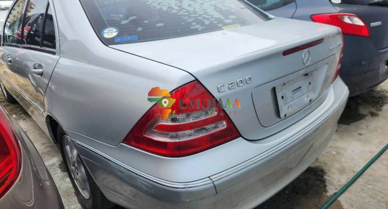2005 Mercedes Benz C200 for sale in Dar es salaam