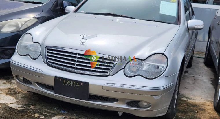 2005 Mercedes Benz C200 for sale in Dar es salaam