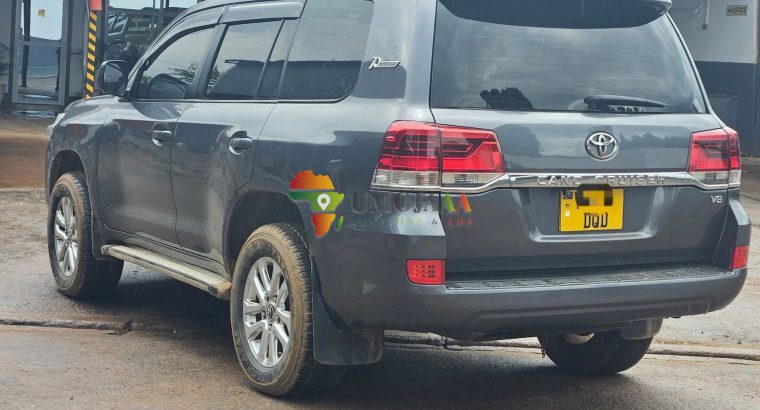 TOYOTA LANDCRUISER V8 |DQD FOR SALE IN DAR ES SALAAM