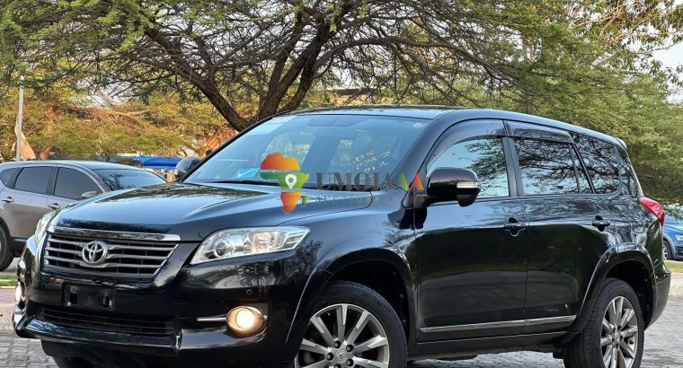 Toyota Vanguard 2012 à vendre à Dar es Salaam