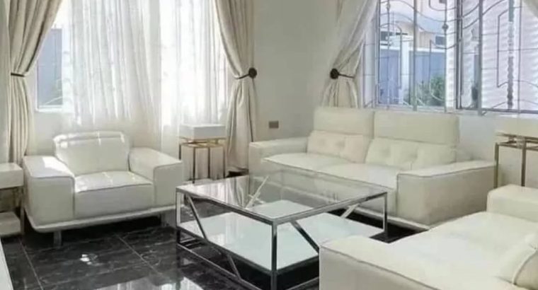 NYUMBA YA 4 BHK INAUZWA MBWENI JKT