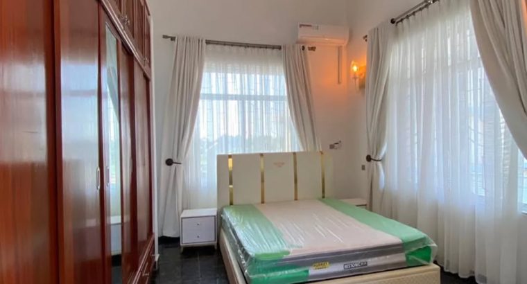 NYUMBA YA 4 BHK INAUZWA MBWENI JKT