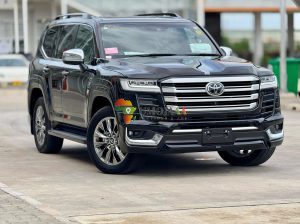 LANDCRUISER VJA300 ZX 2023 À VENDRE DAR ES SALAAM