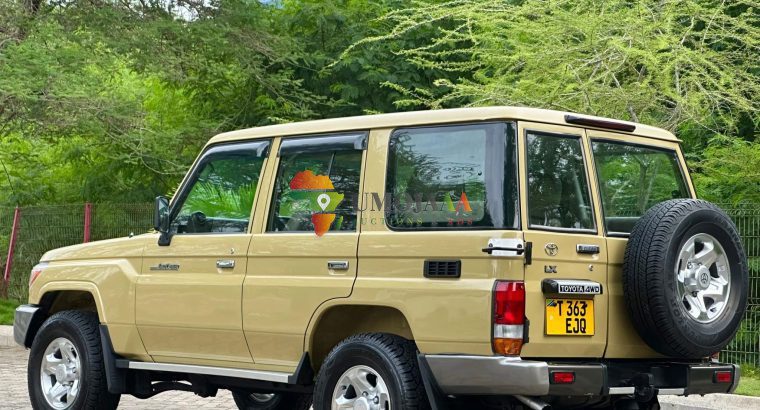 2010 TOYOTA L’CRUISER EJQ FOR SALE IN DAR ES SALAAM