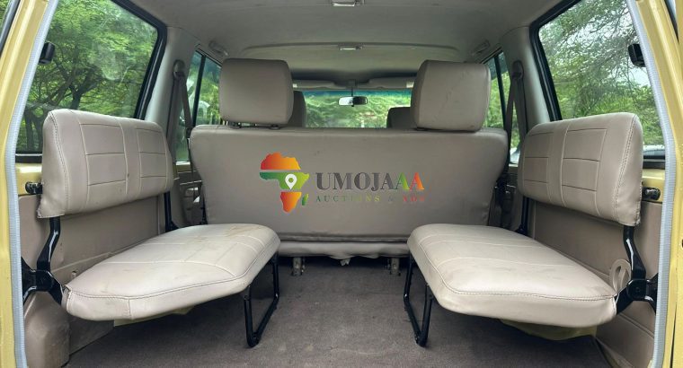 2010 TOYOTA L’CRUISER EJQ FOR SALE IN DAR ES SALAAM